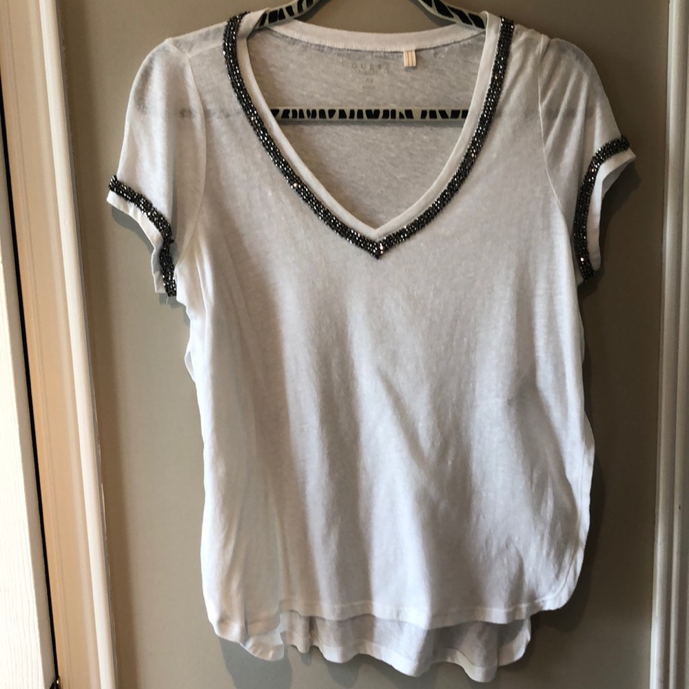 White guess tee